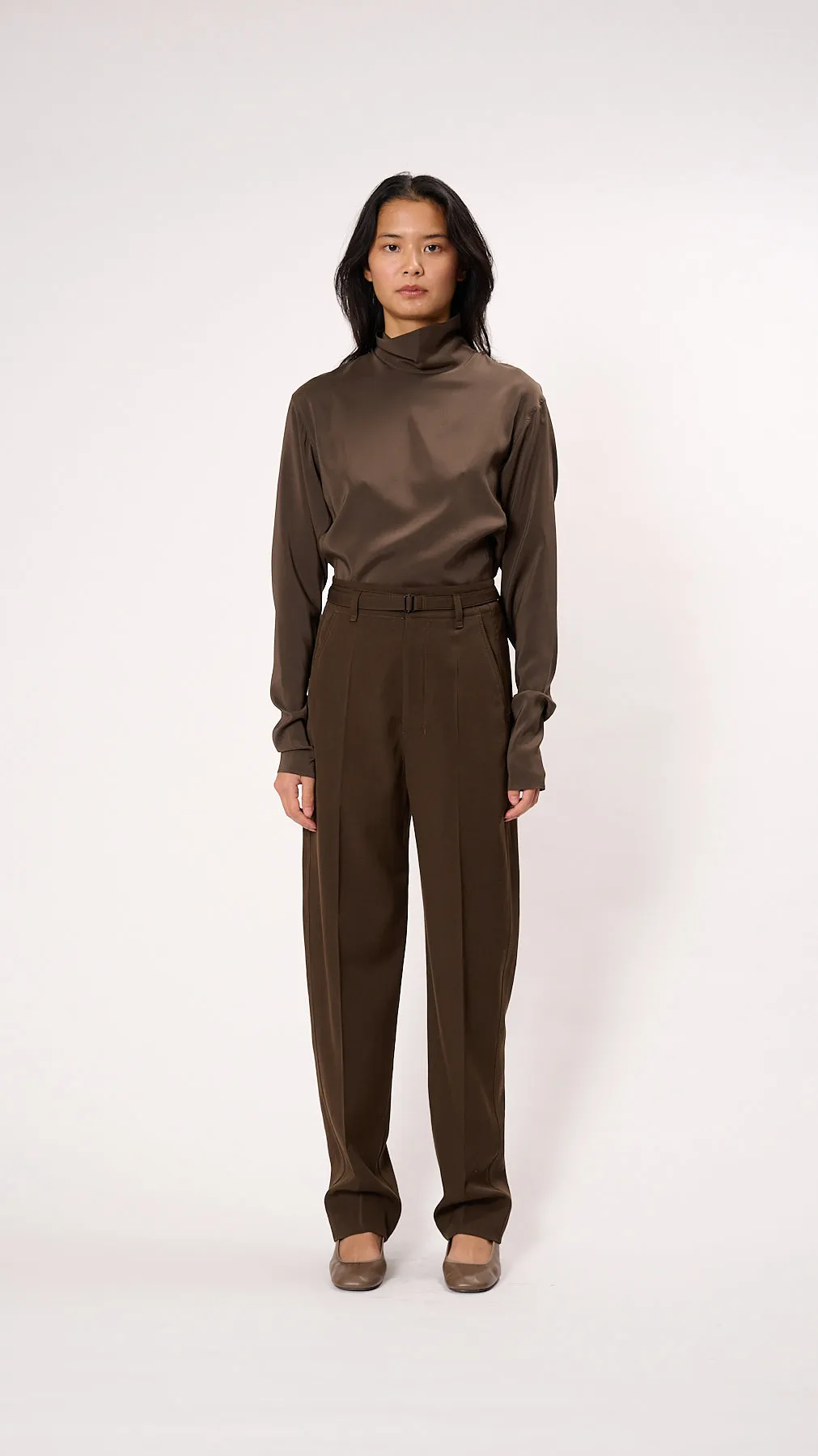 Belted Soft Tailored Pants in Kobicha Brown