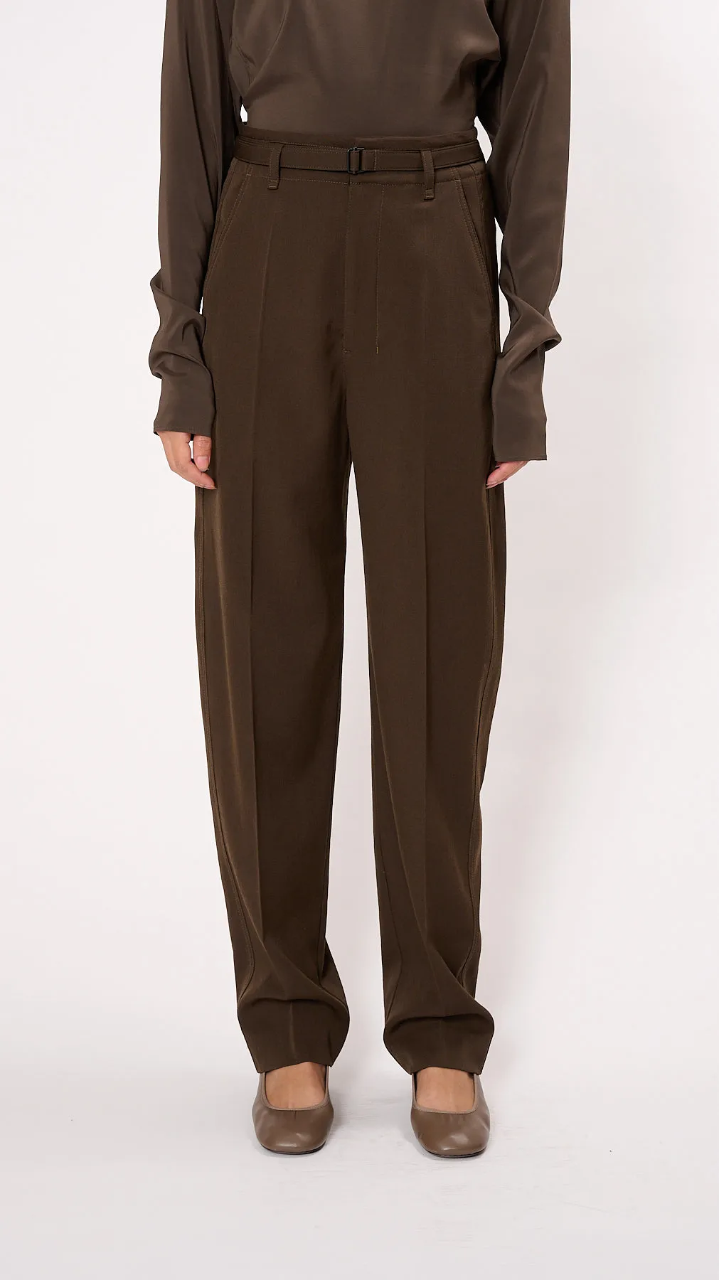 Belted Soft Tailored Pants in Kobicha Brown