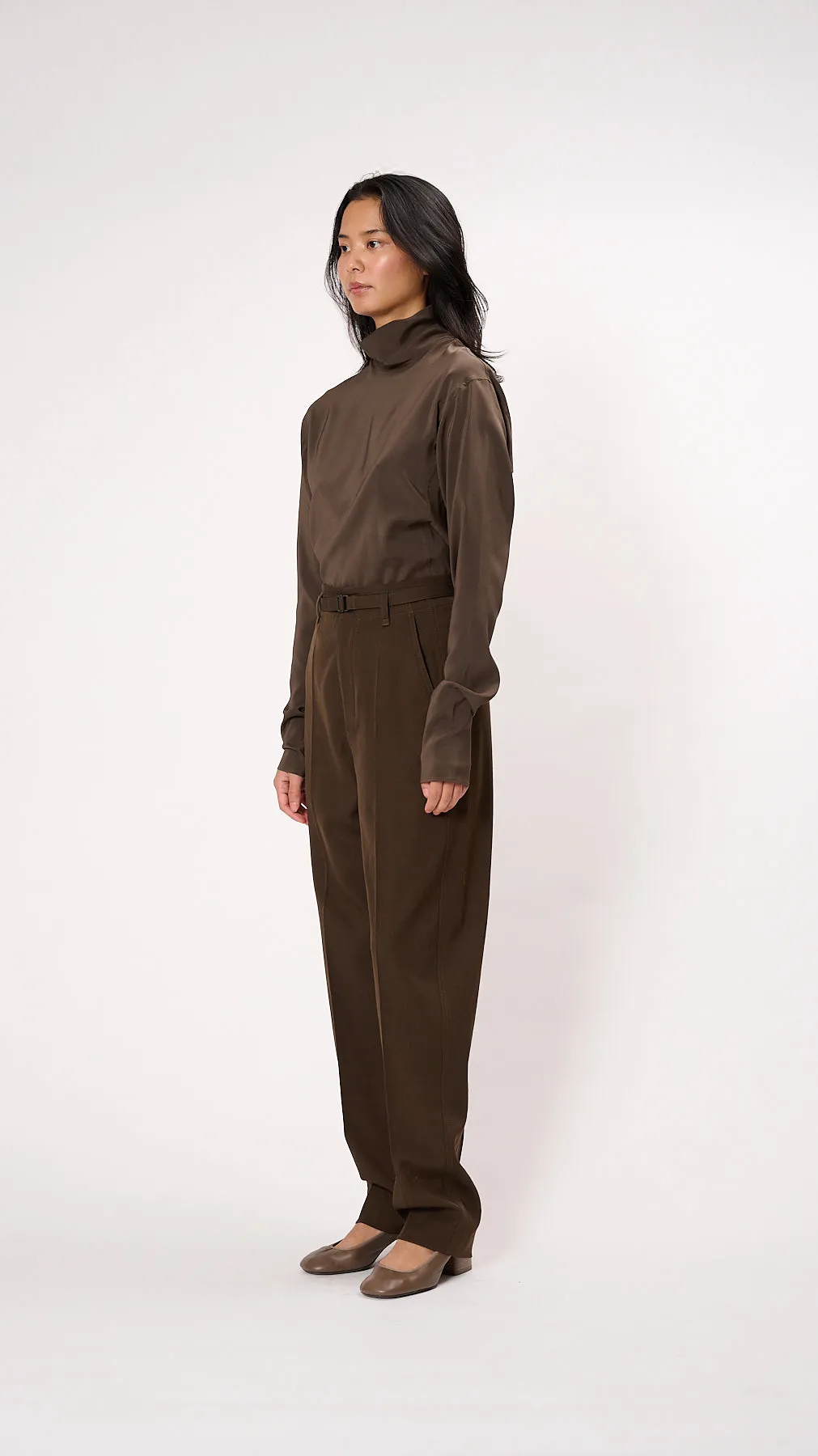 Belted Soft Tailored Pants in Kobicha Brown