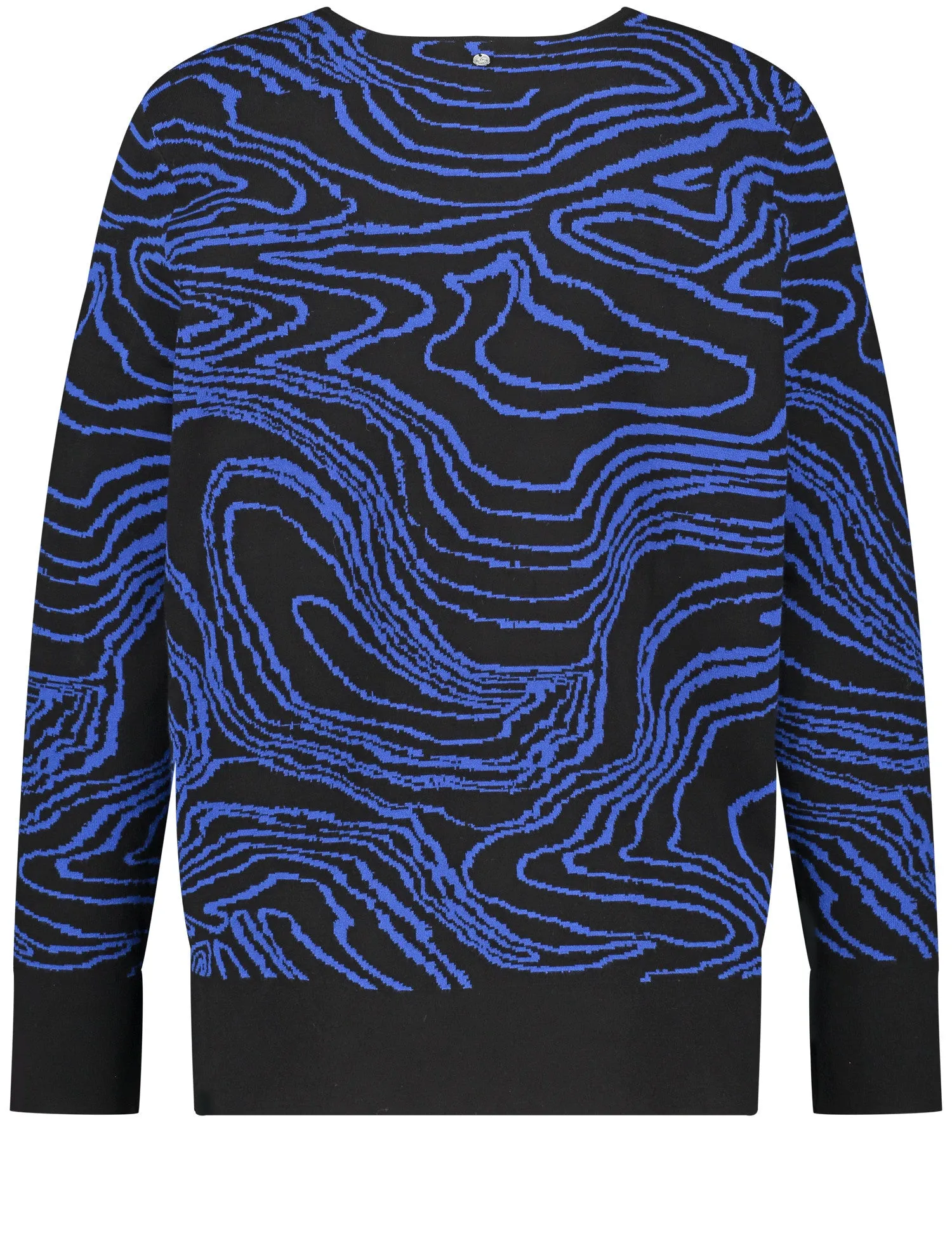 Pullover with a Wavy Pattern