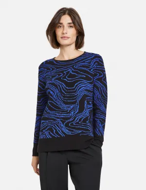 Pullover with a Wavy Pattern